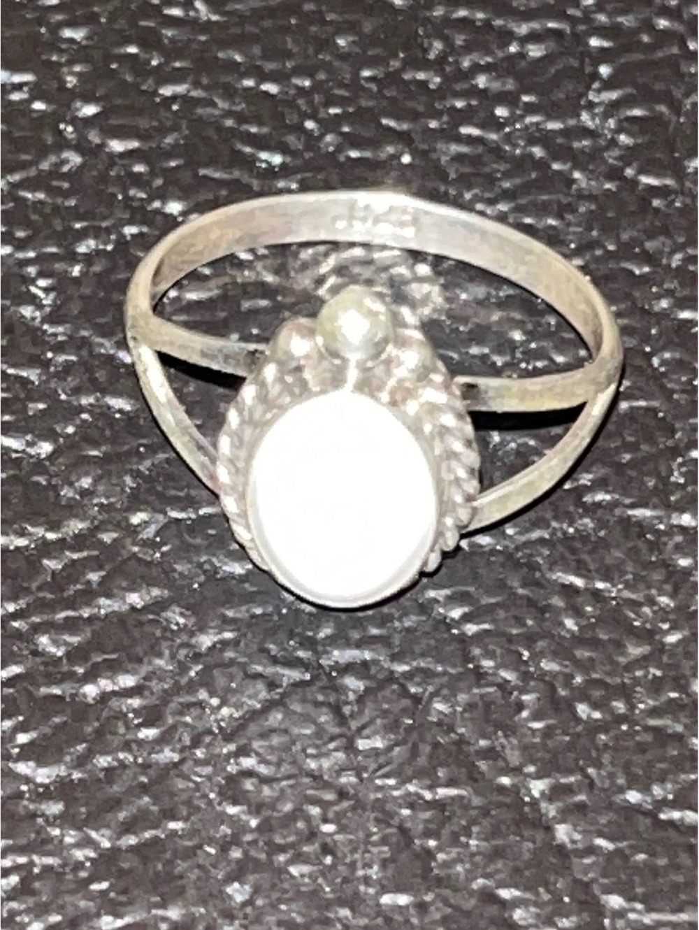 Navajo handmade white buffalo sterling silver inlay ring size 6 natural